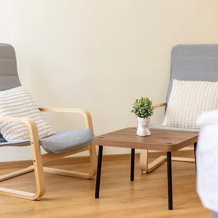 Adm Polwiejska 16 דירה *